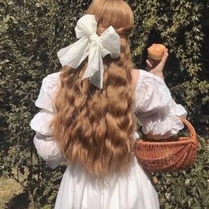 Meet your Posher, Amya